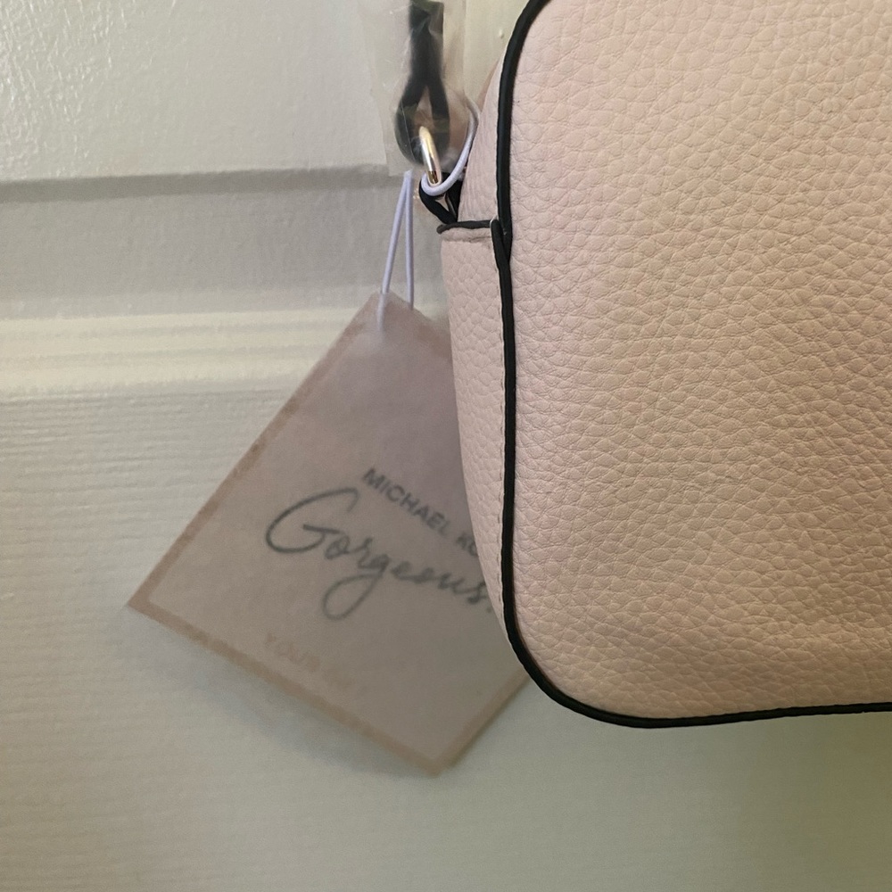 Brand New- Micheal Kors Blush Crossbody! - Picture 5 of 8